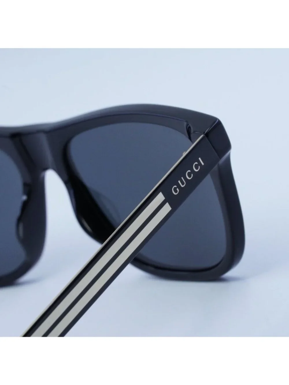 Gucci GG0687S 001 Sunglasses Black Square Frame, Grey Lenses